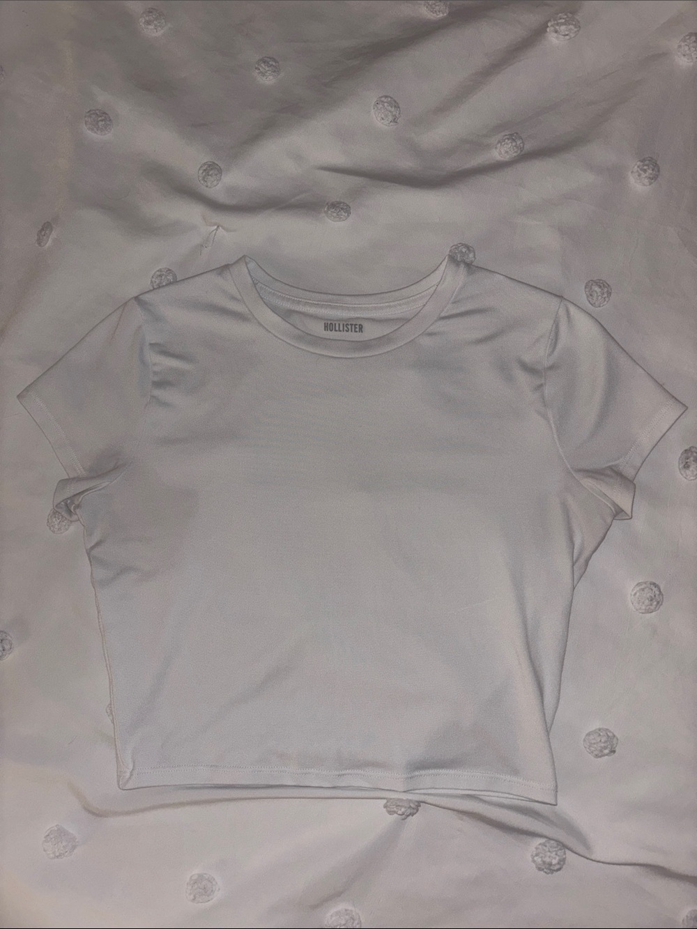Hollister White Short Sleeve Cropped Crewneck Tee